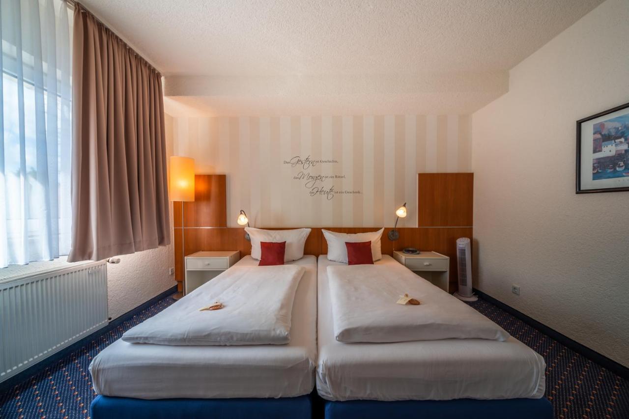 Parkhotel Обертсхаузен Екстериор снимка
