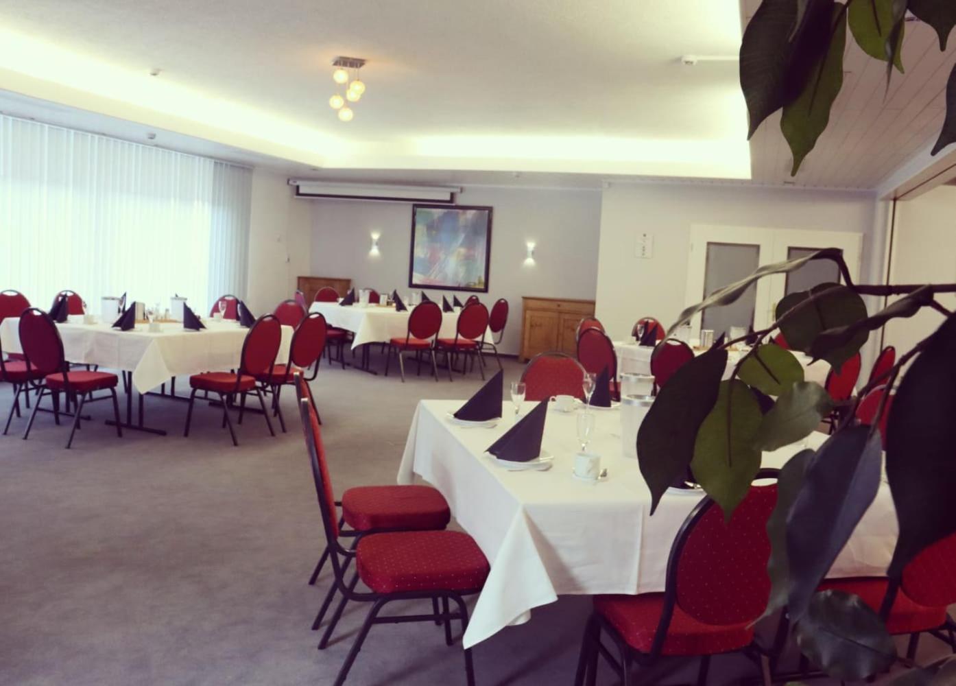 Parkhotel Обертсхаузен Екстериор снимка