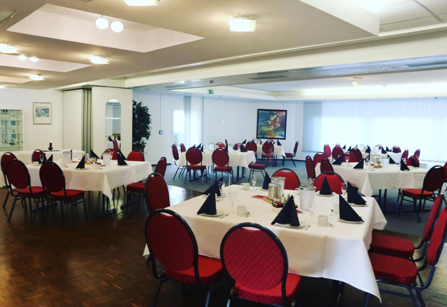 Parkhotel Обертсхаузен Екстериор снимка